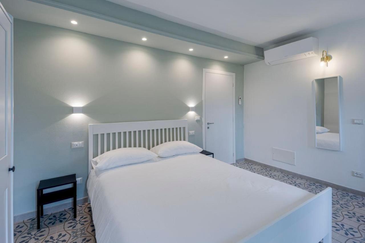 Gli Ulivi Rooms And Breakfast Marina dʼMarina dʼAndora エクステリア 写真