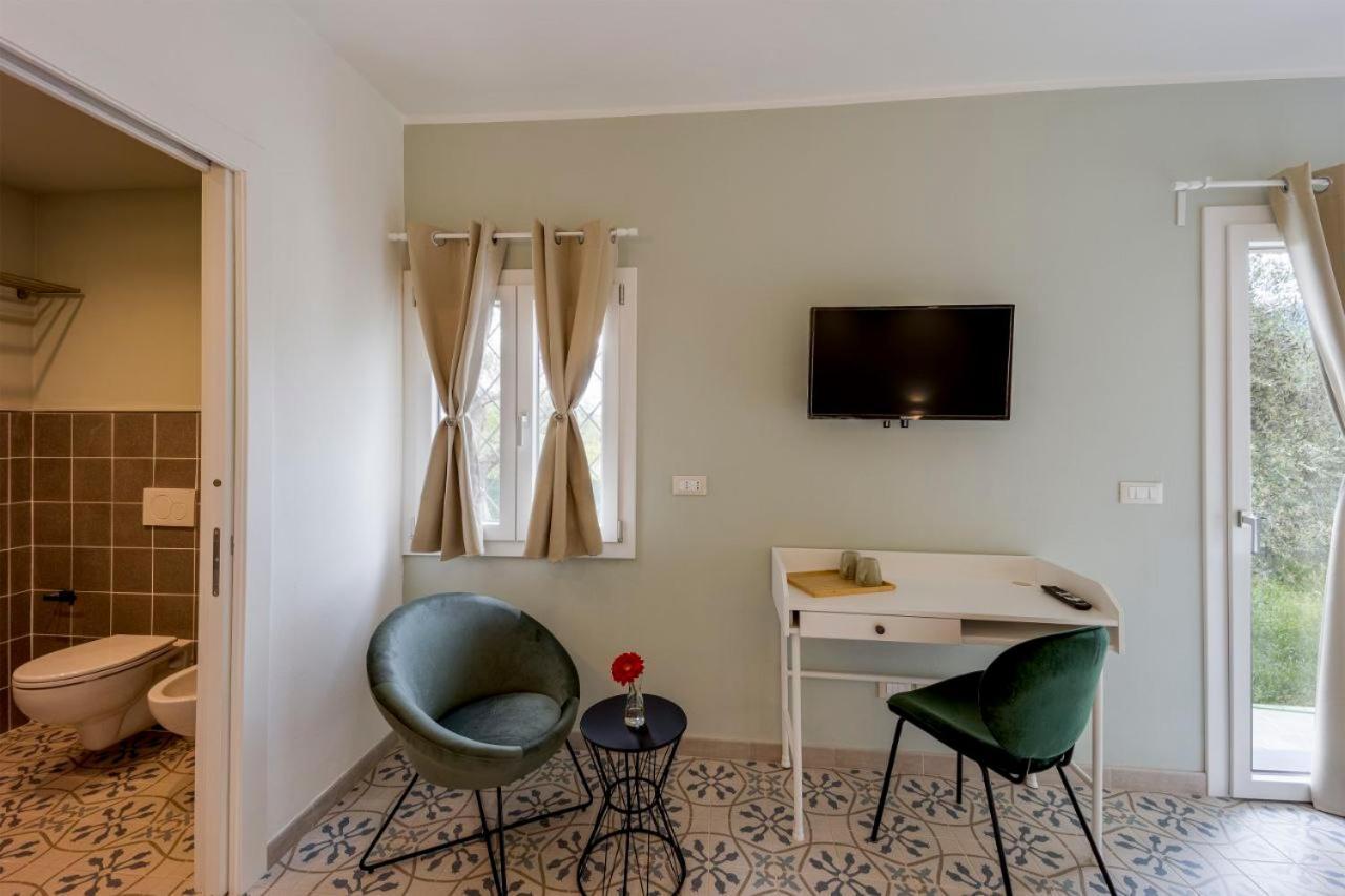 Gli Ulivi Rooms And Breakfast Marina dʼMarina dʼAndora エクステリア 写真