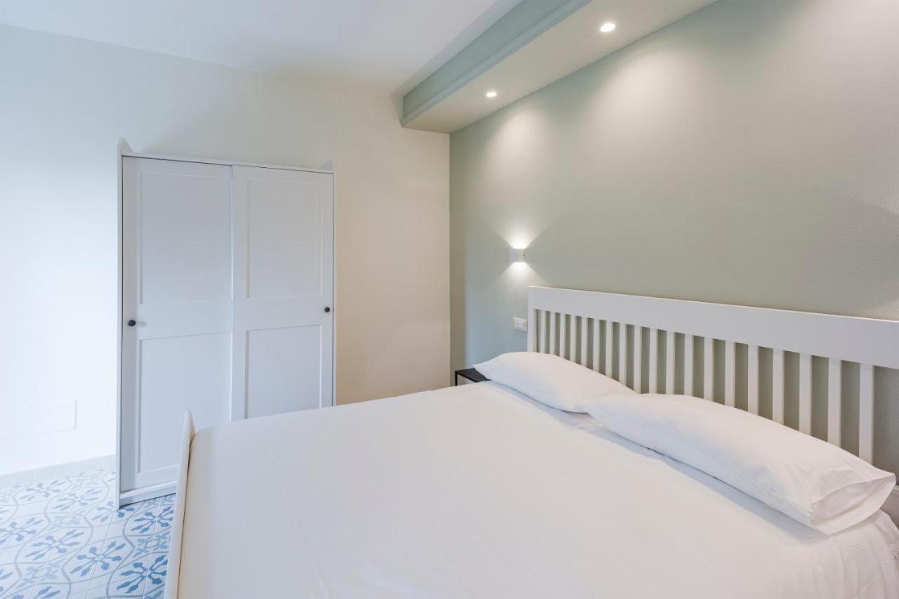 Gli Ulivi Rooms And Breakfast Marina dʼMarina dʼAndora エクステリア 写真